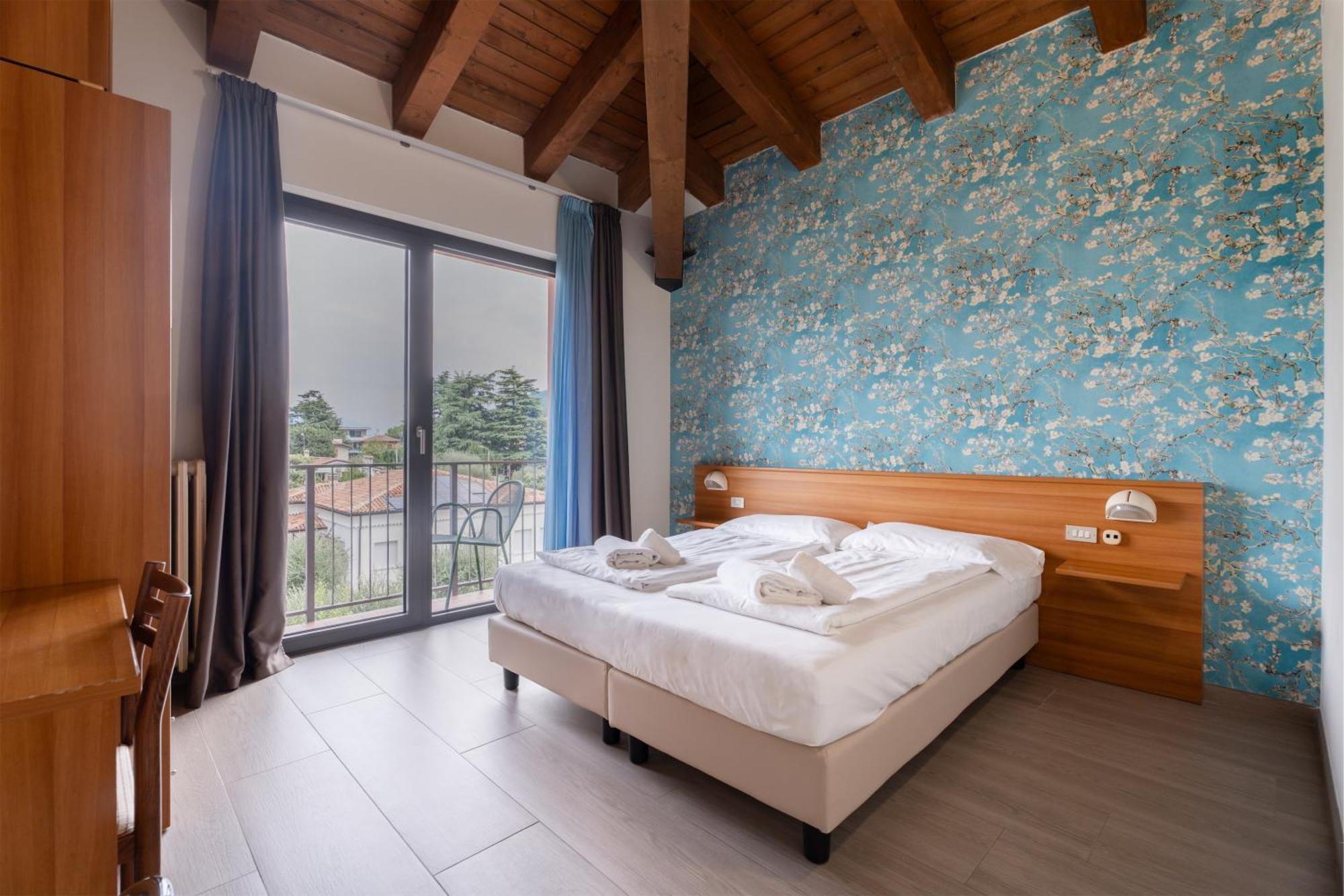Hotel Al Castello Торри-дель-Бенако Экстерьер фото