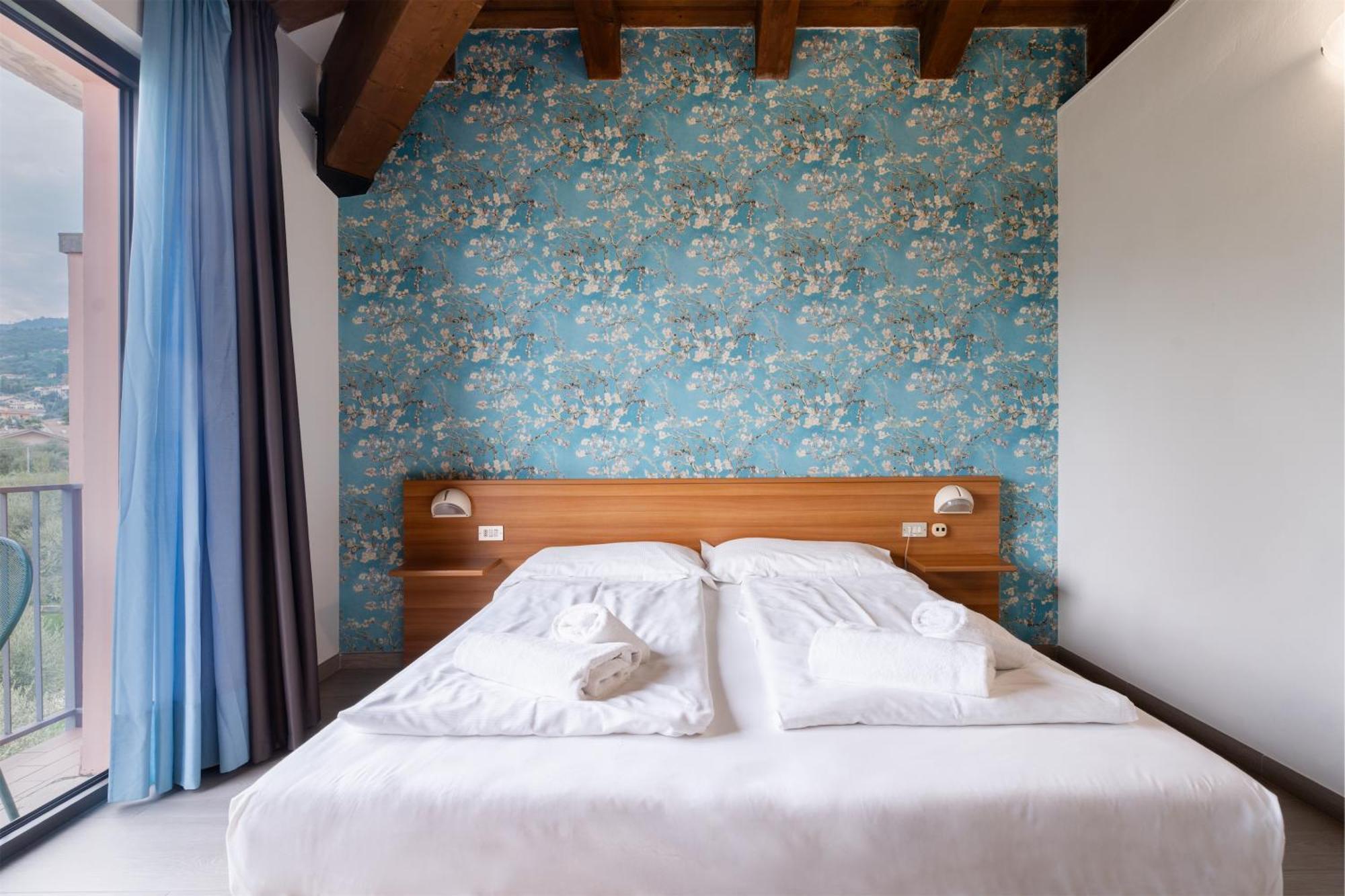 Hotel Al Castello Торри-дель-Бенако Экстерьер фото